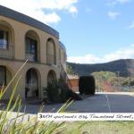 Full Circle Apartments - Brisbane Tourism 0