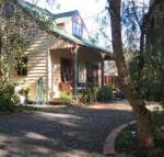 Ballarat cottages incorporating yarrowee cottage  Admirals cottage - Tourism Brisbane