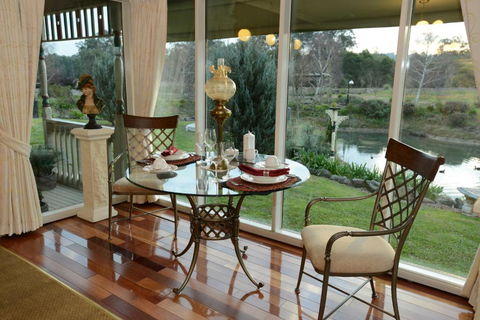 Still Waters - Tourism Brisbane 3