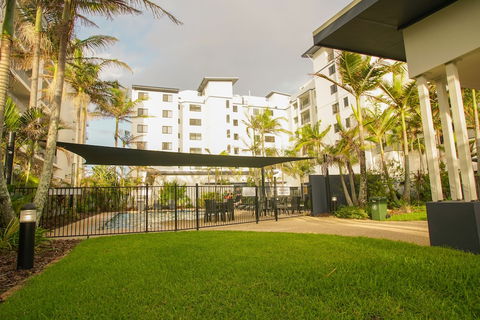 San Marino By The Sea Apartments - Tourism Brisbane 2