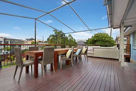 Gladstone Backpackers - Tourism Brisbane 6