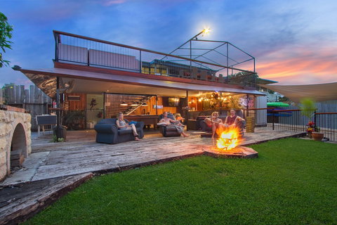 Gladstone Backpackers - Tourism Brisbane 5