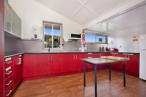 Gladstone Backpackers - Tourism Brisbane 4