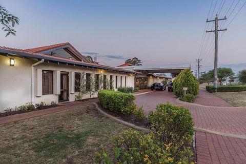Banksia Motel Collie - Brisbane Tourism 3