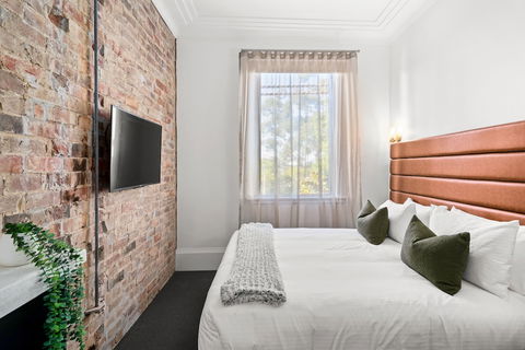 Grand Hotel Wyong - Tourism Brisbane 3