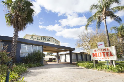 A-line Motel - Tourism Brisbane 0