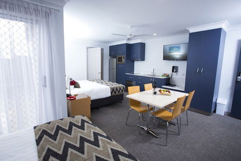 Altitude Motel Apartments - Tourism Brisbane 2