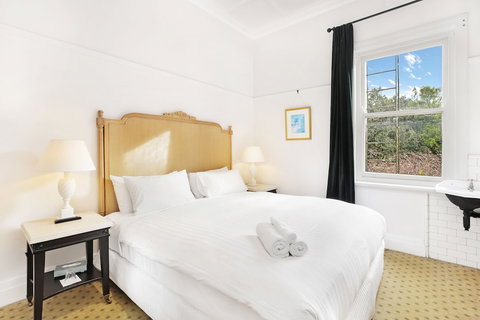The Robertson Hotel - Brisbane Tourism 6