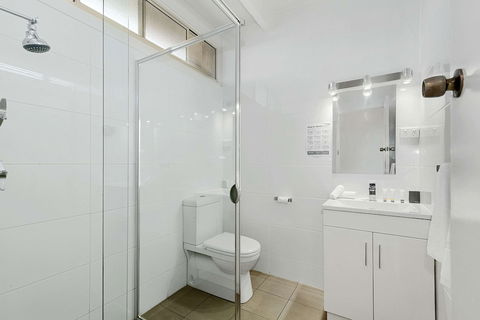 Comfort Inn Flinders On Main - Brisbane Tourism 6