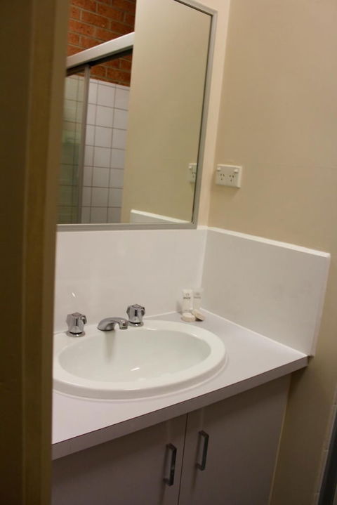 Cranbourne Motor Inn - Tourism Brisbane 5