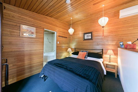 Hillside Country Retreat - Tourism Brisbane 5