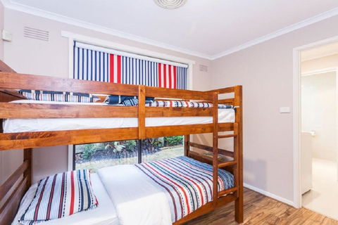 Torquay Retreats Anderson - Brisbane Tourism 5