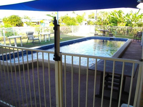 Kurrmine Beach Motel - Tourism Brisbane 3
