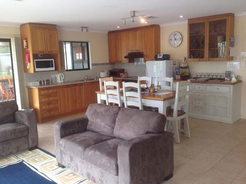 Breakaway Farmstay - Brisbane Tourism 4