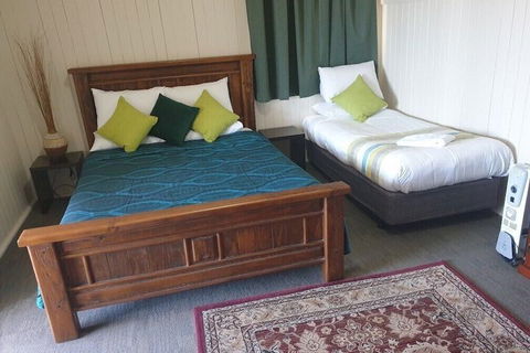 Exchange Hotel Toogoolawah - Brisbane Tourism 1