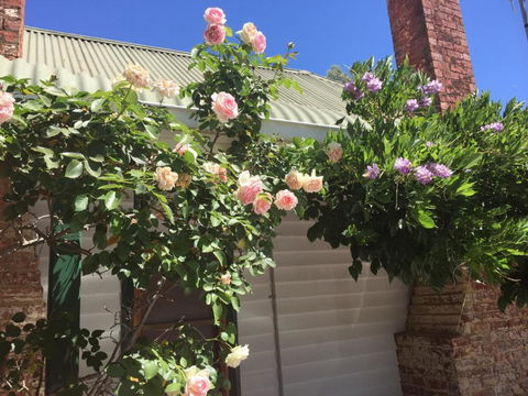 Birchwood Cottage - Brisbane Tourism 3