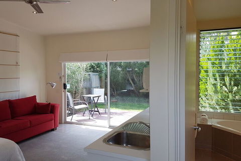 Springtide Studio Apartments - Tourism Brisbane 6
