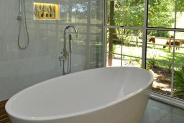 Macquarie Pass NSW Tourism Brisbane