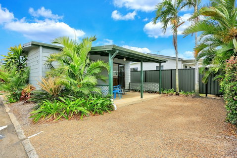 BIG4 Cane Village Holiday Park - Tourism Brisbane 6