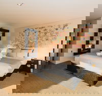 The Roozen Residence - Brisbane Tourism