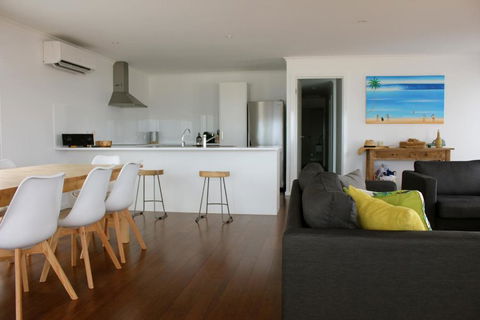 Beach House At Arno - Brisbane Tourism 2