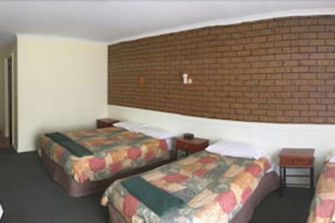 Cardigan Lodge Motel - Brisbane Tourism 4