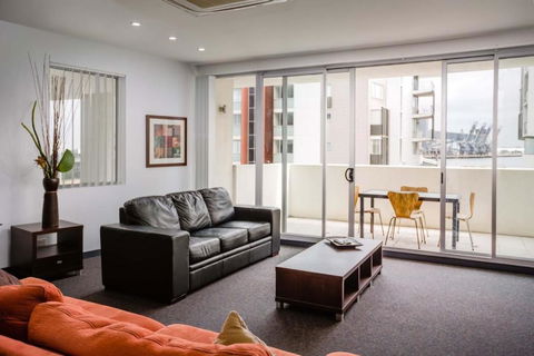 Honeysuckle Executive Suites - Tourism Brisbane 3