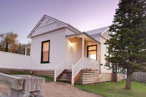 Kananook Heritage House - Tourism Brisbane 0