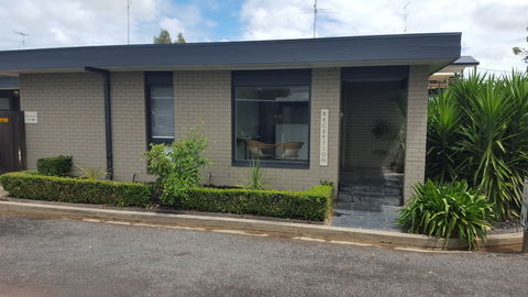 Boat Ramp Motel - Tourism Brisbane 0