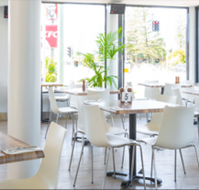 Mermaid Beach Tavern - Brisbane Tourism