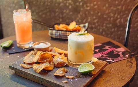 Rhonda's Bar - Brisbane Tourism 7