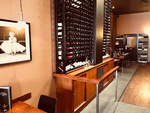 Hollywoods Pizza Cafe - Tourism Brisbane 0