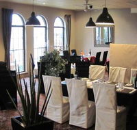 Bristol Hill Motor Inn  Licensed Restaurant - Brisbane Tourism