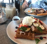 Ollie's Cafe Bar