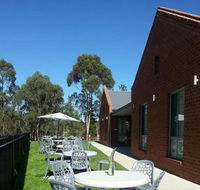 Farmers Arms Hotel