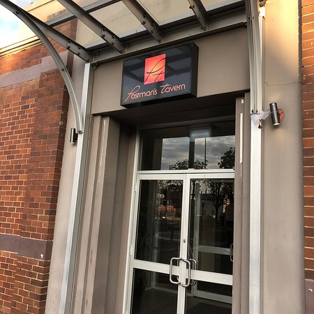 Postman's Tavern - Tourism Brisbane 0