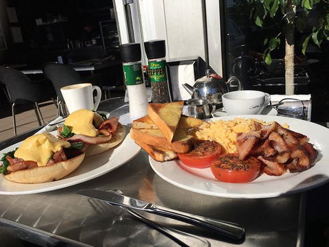 Froth Cafe Espresso Cafe At Ramsgate Beach - Tourism Brisbane 0