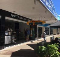 Coolangatta Pie Shop - Brisbane Tourism