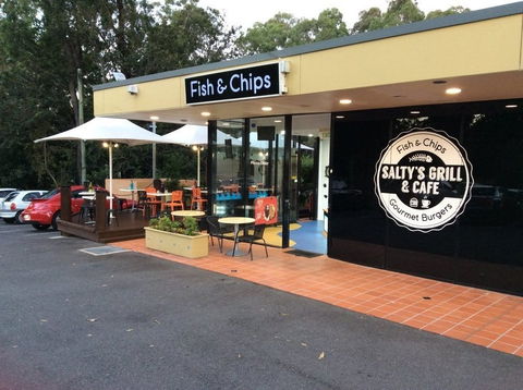 Salty's Grill & Cafe - Brisbane Tourism 0