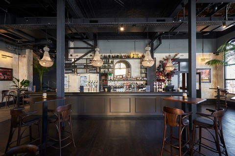 The Royal Hotel - Brisbane Tourism 0