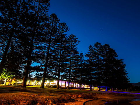 Lagoon Restaurant - Tourism Brisbane 0
