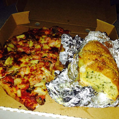 Monica's Pizza - Tourism Brisbane 0