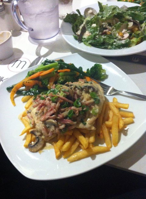 Mike's Grill The Royal Hotel - Tourism Brisbane 0