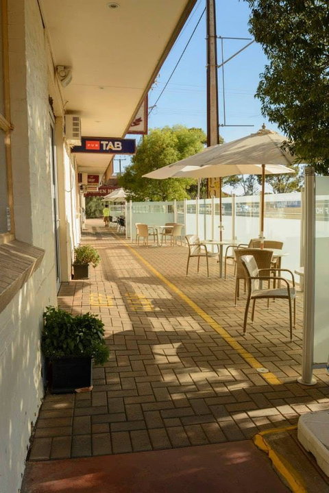 V Hotel - Tourism Brisbane 0