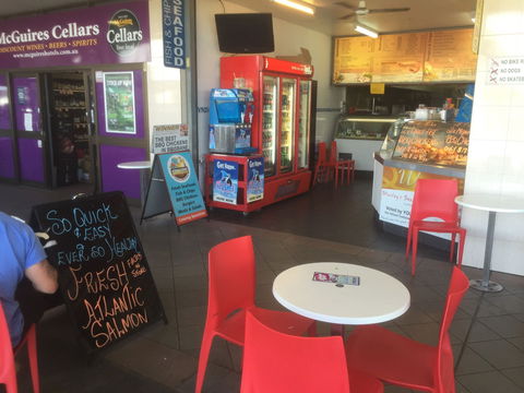 Stanley's Seafood & BBQ Chicken - Brisbane Tourism 0