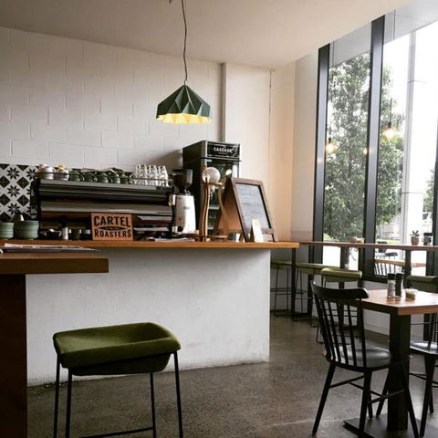 Rainbow Gallery & Cafe/Bar - Brisbane Tourism 0