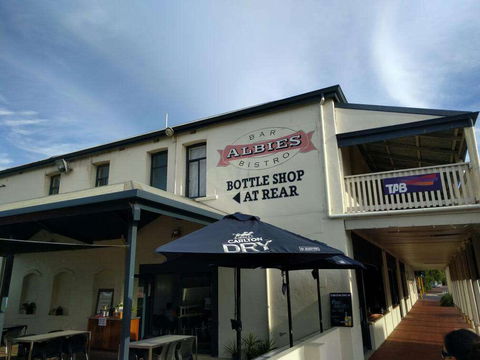Albies Bar & Bistro - Tourism Brisbane 0