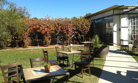 Riverbank Of Queanbeyan Cafe - Brisbane Tourism 1