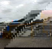 Willaston Fish and Chips Shop - Tourism Brisbane
