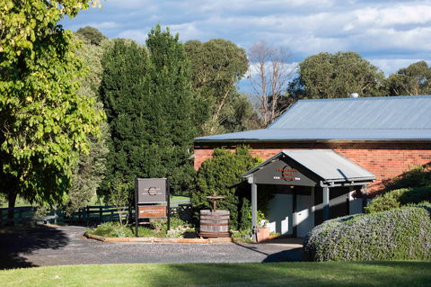 Craigmoor Wines - Tourism Brisbane 1